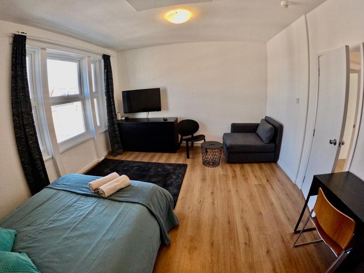 Lovely One Bedroom Flat Лондон Екстериор снимка